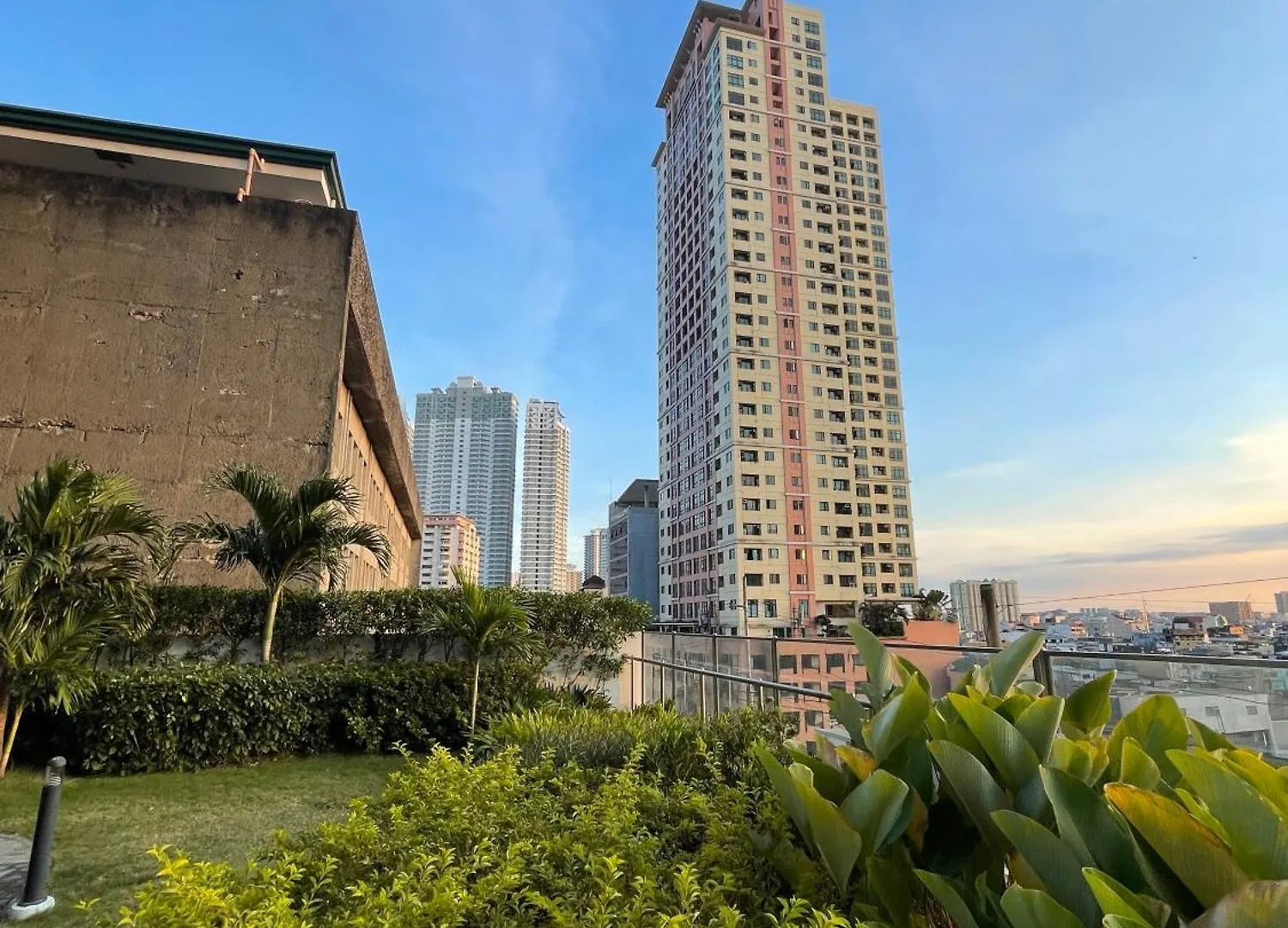 Stylish 1Br Condo In Makati City Manila
